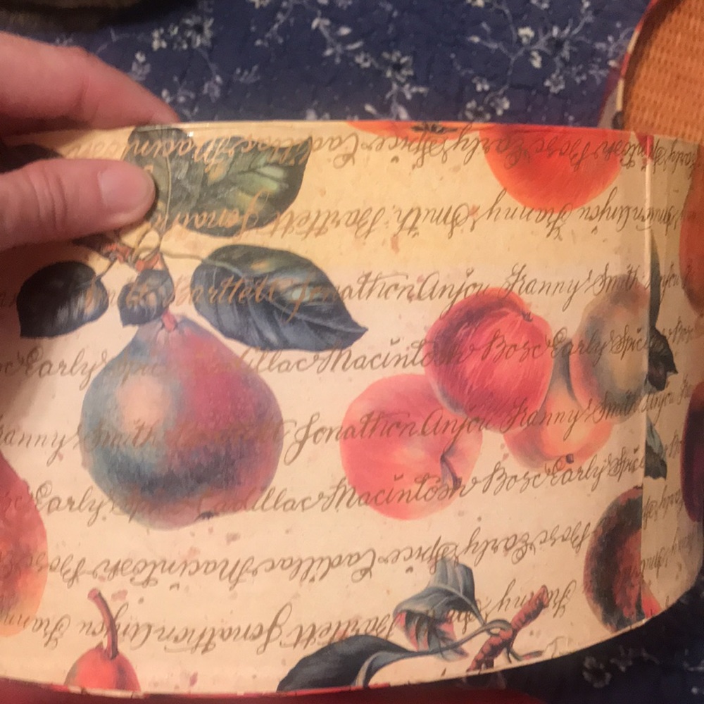 Box Apple Themed Storage Box - Picture 11 of 16